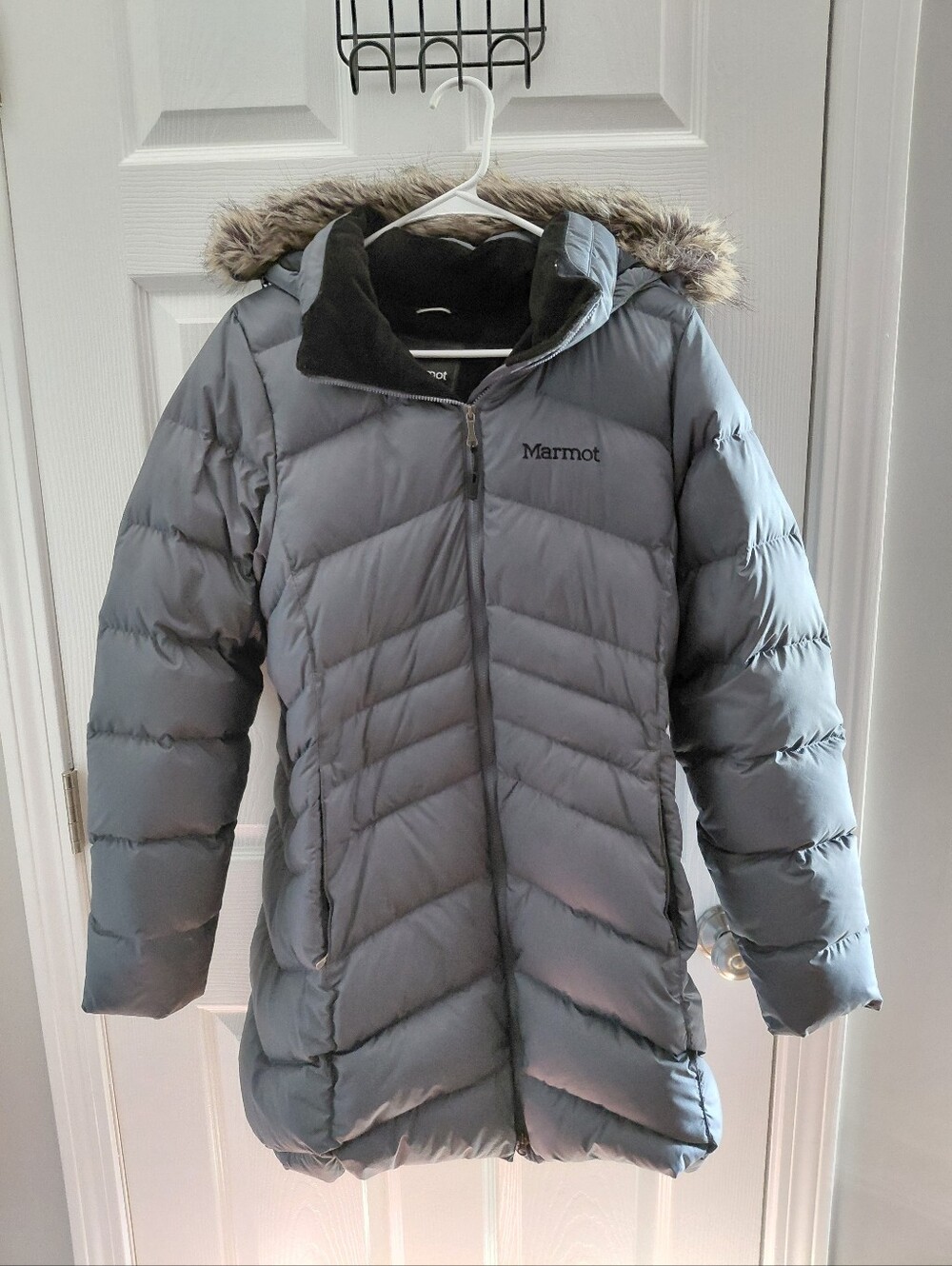 Marmot Women's Charcoal Gray Quilted Down Puffer Coat with Faux Fur Hood. Size L